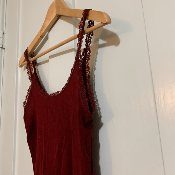 AE Women’s Soft and Sexy Cropped Tank Top - Picture 3 of 3